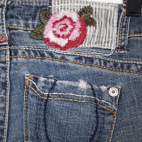 Denim Distressed Ripped Frayed Jeans Shorts - Picture 5 of 8